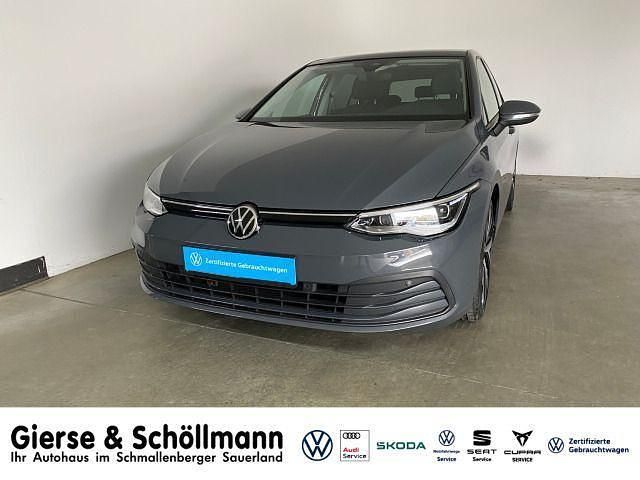 Gebraucht VW Golf VII United 150 PS (110 kW) 2021 B0 delfingrau metallic Kleinwagen