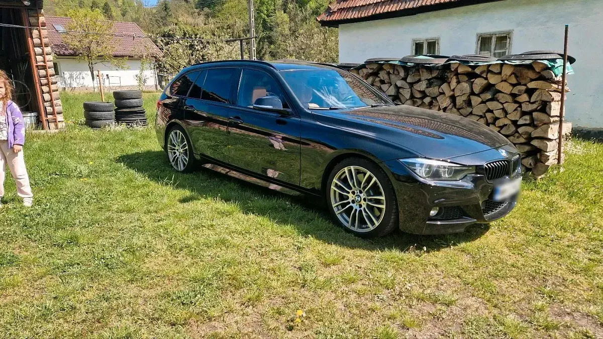 Gebraucht BMW 330 M Sport 258 PS (189 kW) 2017 Orange Kombi