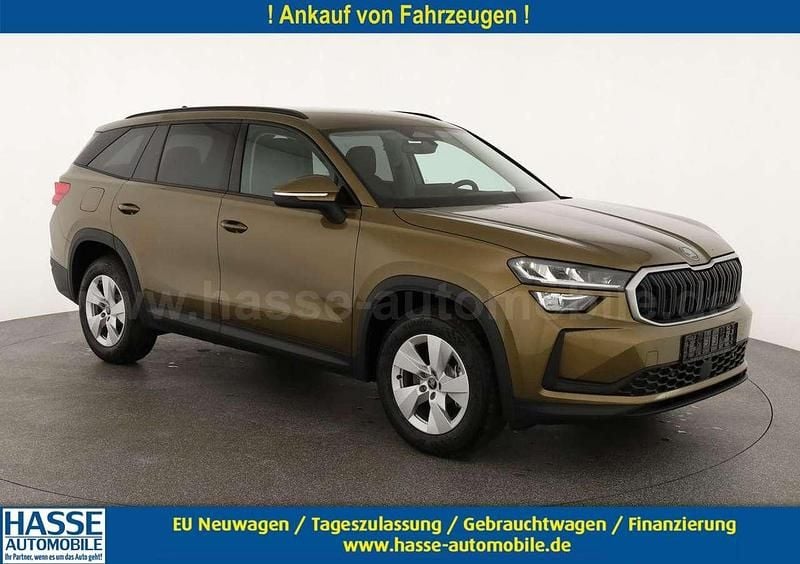 Gold bronze metallic Neu 2025 Skoda Kodiaq Selection SUV | 48.995 € (Guter Preis) - Bild 1/4