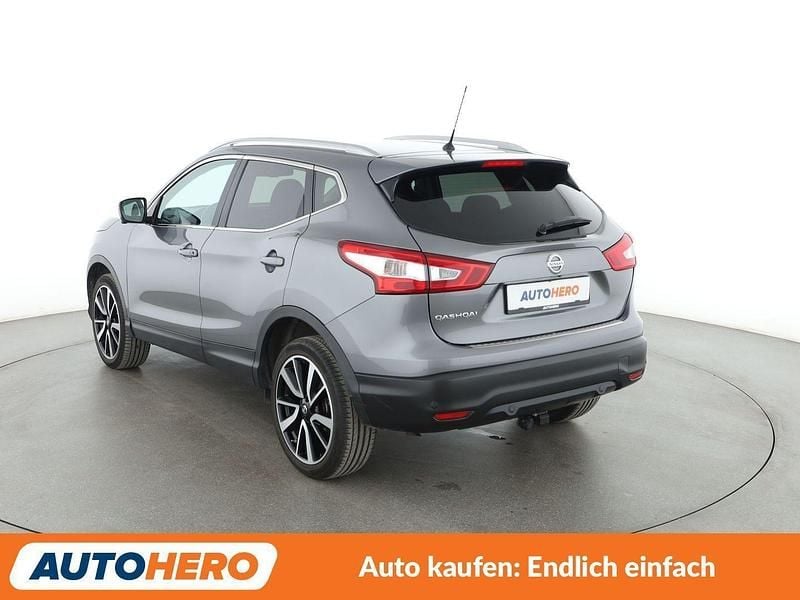 Gebraucht Nissan Qashqai Tekna 131 PS (96 kW) 2016 Grau SUV