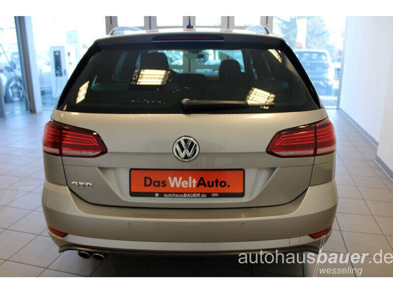 Gebraucht VW Golf VII Active 184 PS (135 kW) 2017 Silber metallic Kombi