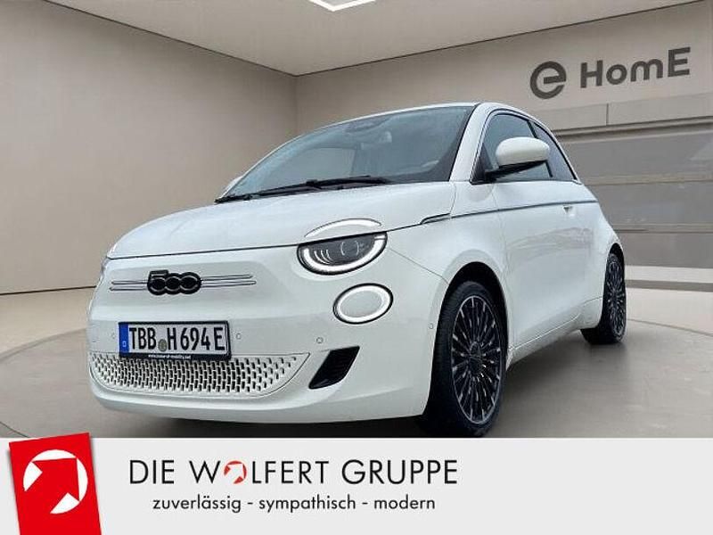 Weiß Gebraucht 2022 Fiat 500e La Prima Limousine | 28.250 € - Bild 1/4