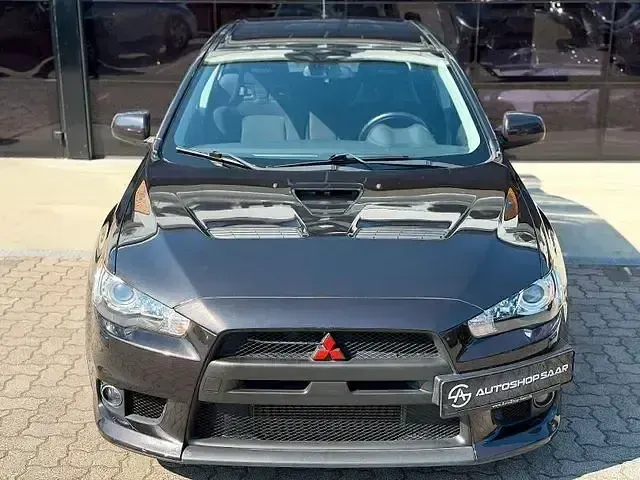 Begagnad Mitsubishi Lancer Evolution 295 HK (216 kW) 2011 Svart Sedan