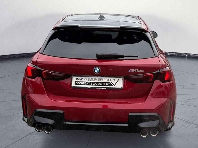 Gebraucht BMW 135 300 PS (220 kW) 2025 Fire red metallic Kleinwagen