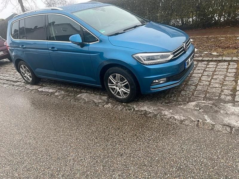Gebraucht VW Touran 190 PS (139 kW) 2016 Blau Van / Kleinbus