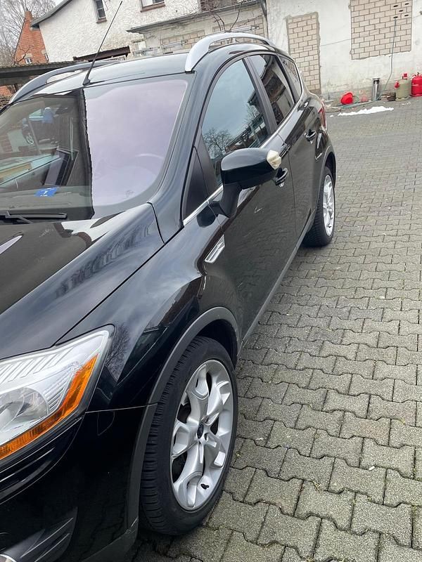 Gebraucht Ford Kuga 163 PS (119 kW) 2010 Schwarz SUV