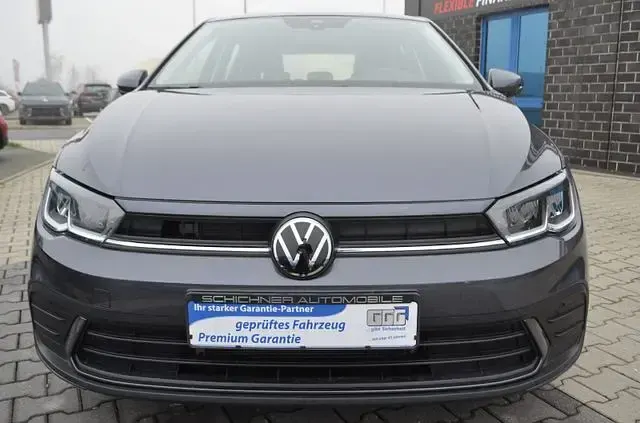 Gebraucht VW Polo Life 95 PS (69 kW) 2024 Grau Limousine