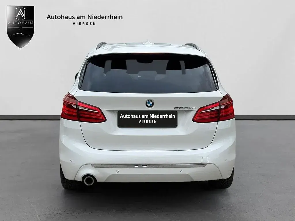 Gebraucht BMW 225 136 PS (100 kW) 2020 Weiß Van / Kleinbus