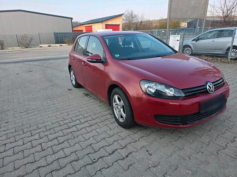 Gebraucht VW Golf VI 80 PS (58 kW) 2009 Rot Kleinwagen