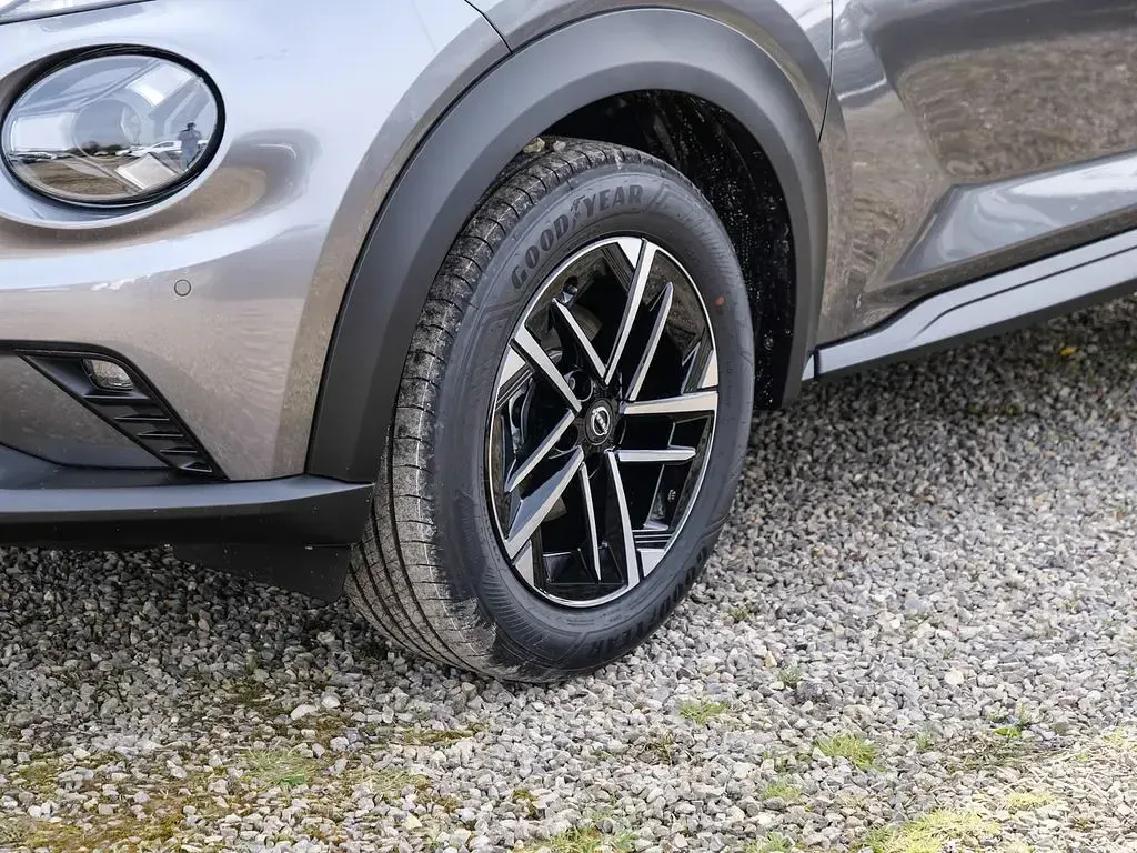 Neu Nissan Juke N-Connecta 143 PS (105 kW) 2026 M) (grau SUV