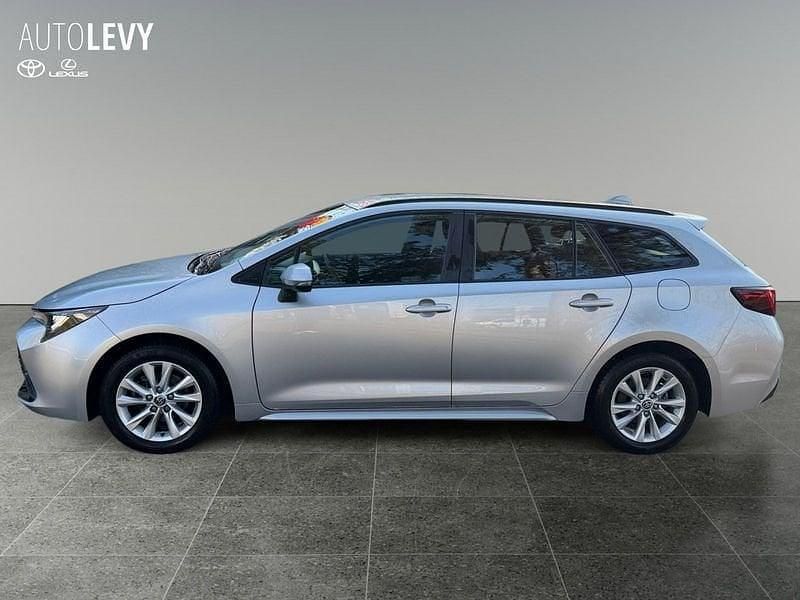 Gebraucht Toyota Corolla 140 PS (102 kW) 2023 Silber Kombi