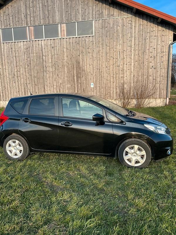 Gebraucht Nissan Note 80 PS (58 kW) 2015 Schwarz Kleinwagen