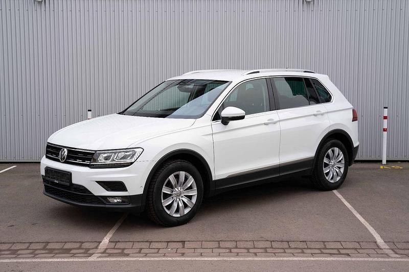 Weiß Gebraucht 2019 VW Tiguan Comfortline SUV | 19.690 € (Fairer Preis) - Bild 1/4