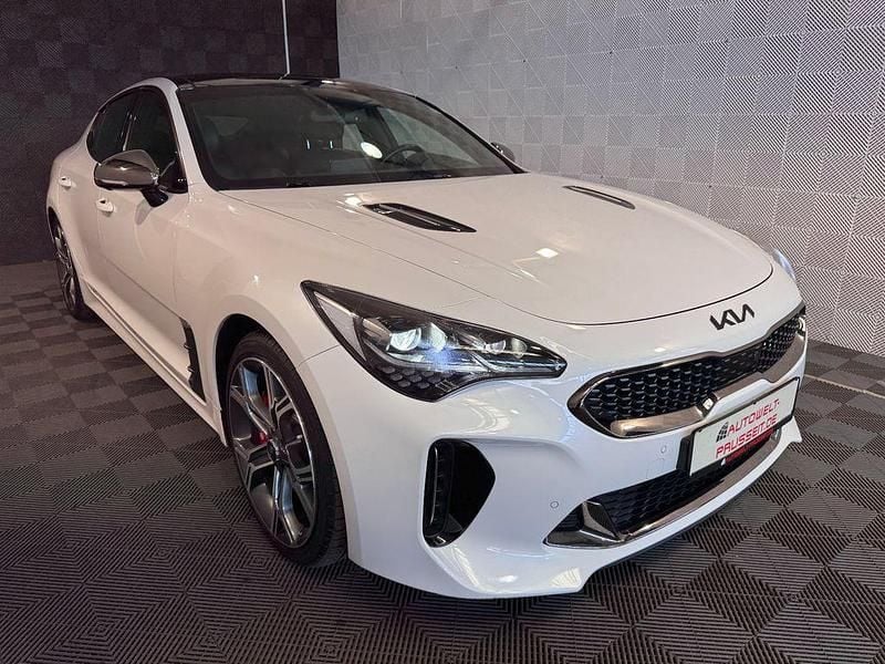 Snow white Gebraucht 2019 Kia Stinger 3 Limousine | 28.920 € (Fairer Preis) - Bild 1/4
