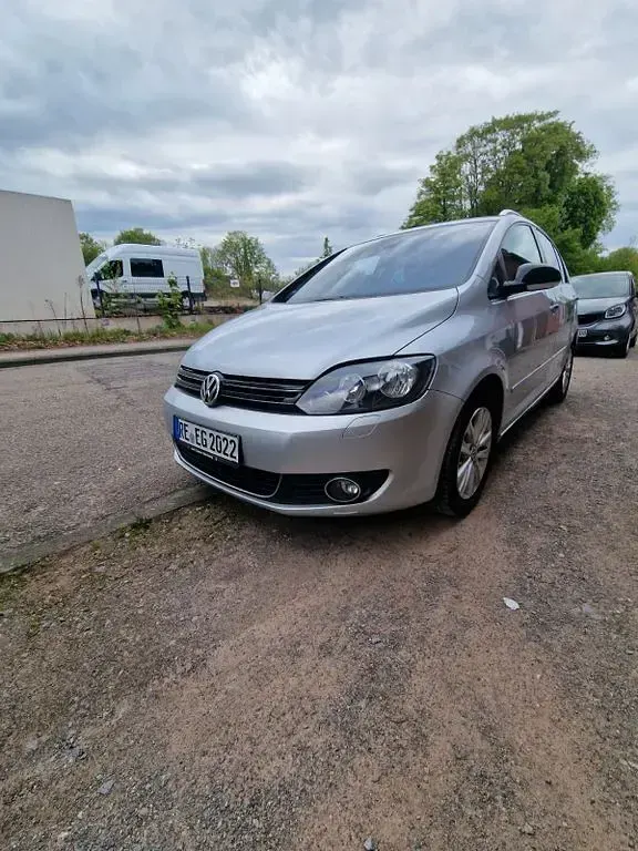 Gebraucht VW Golf Plus Cross 105 PS (77 kW) 2011 Silber Van / Kleinbus