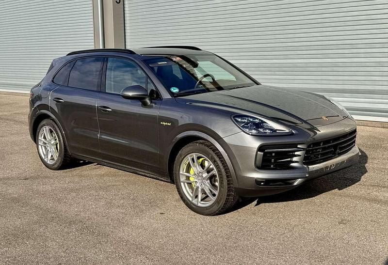 Gebraucht Porsche Cayenne 462 PS (339 kW) 2021 Grau SUV