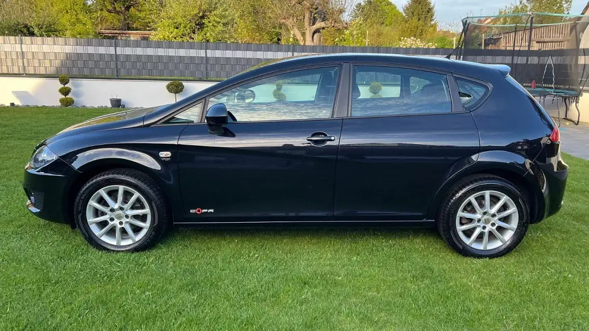 Usata Seat Leon Copa 105 CV (77 kW) 2012 Nero Berlina