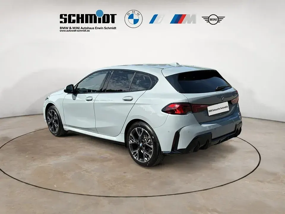 Gebraucht BMW 120 M Sport 163 PS (119 kW) 2025 M brooklyn grau Kleinwagen