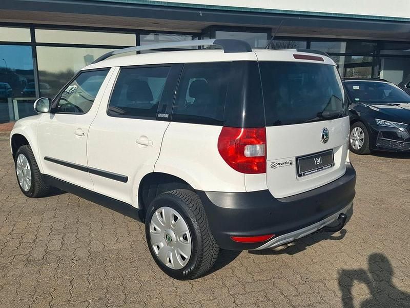 Gebraucht Skoda Yeti Adventure 122 PS (89 kW) 2013 Candyweiß SUV