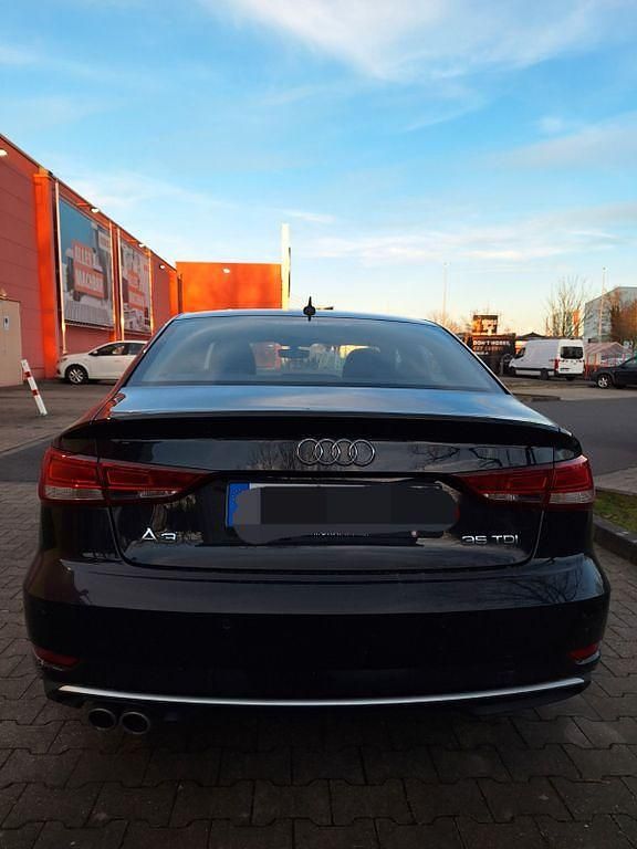 Gebraucht Audi A3 150 PS (110 kW) 2019 Schwarz Limousine