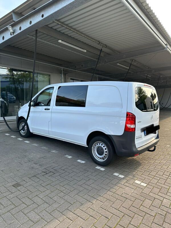 Mercedes Vito Mixto Lkw Zulassung 5 Sitzer Verkauft Mercedes Vito Mixto Kompakt 1., gebraucht 2019, 99.950 km in