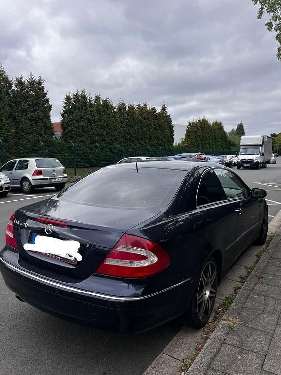 Blau Gebraucht 2002 Mercedes 240 Coupé | 2.750 € - Bild 1/4