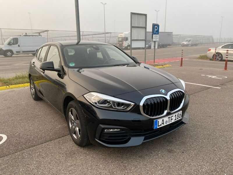 Schwarz Gebraucht 2020 BMW 116 Advantage Kleinwagen | 16.800 € (Fairer Preis) - Bild 1/4