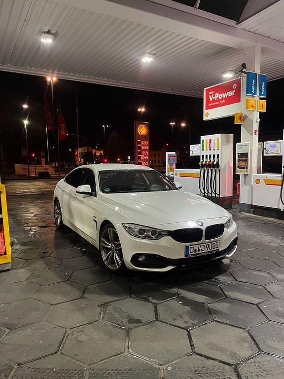 Weiß Gebraucht 2016 BMW 420 Gran Coupé Sport Line Coupé | 14.900 € (Fairer Preis) - Bild 1/4