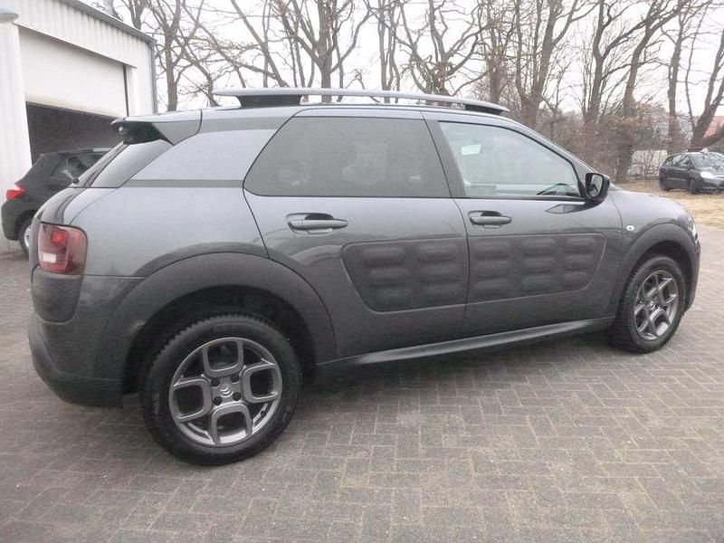 Gebraucht Citroën C4 Shine 82 PS (60 kW) 2015 Grau Limousine