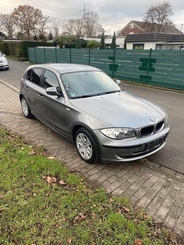 Gebraucht BMW 118 143 PS (105 kW) 2010 Grau Kleinwagen