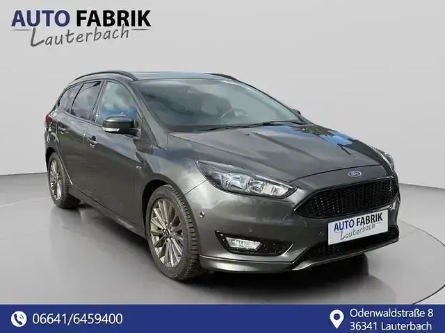 Używany Ford Focus ST-Line 140 KM (102 kW) 2018 Szary Kombi