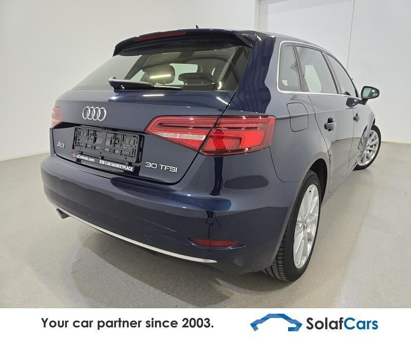 Gebraucht Audi A3 Design 116 PS (85 kW) 2019 Blau Limousine