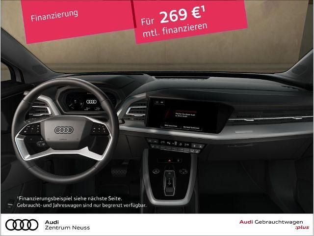 Silber (florettsilber metallic) Gebraucht 2024 Audi Q4 e-tron Comfort SUV | 39.190 € (Etwas zu teuer) - Bild 1/3