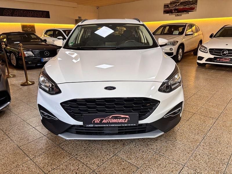 Gebraucht Ford Focus Active 125 PS (91 kW) 2019 Weiß Kombi