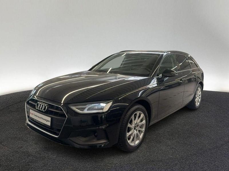Gebraucht Audi A4 Basis 204 PS (150 kW) 2022 0e mythosschwarz metallic (metallic) Kombi