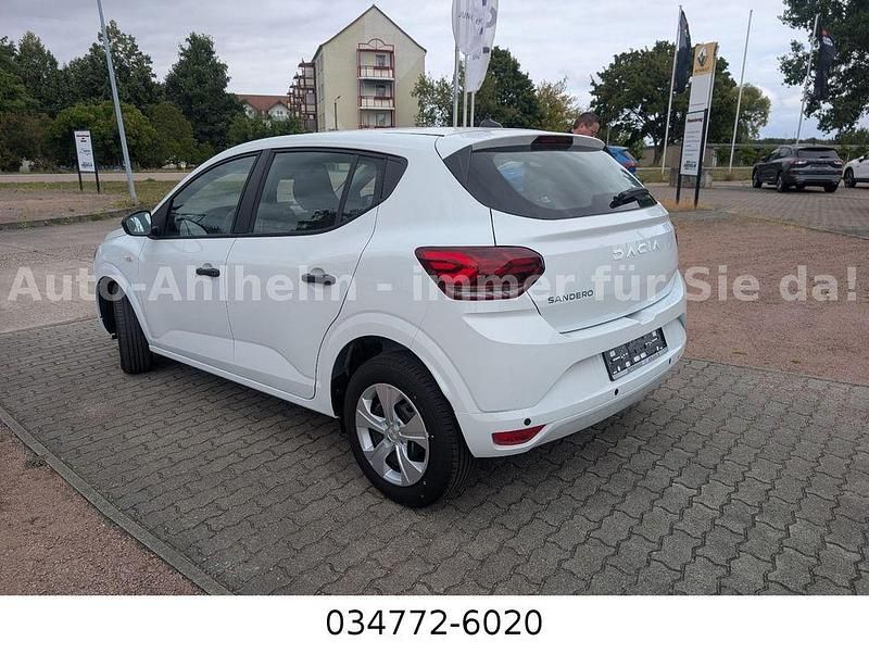 Gebraucht Dacia Sandero Essentiel 91 PS (66 kW) 2025 Weiß Kleinwagen