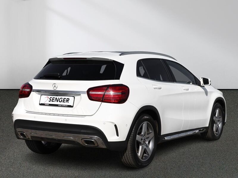Gebraucht Mercedes GLA180 AMG 122 PS (89 kW) 2019 Weiß SUV