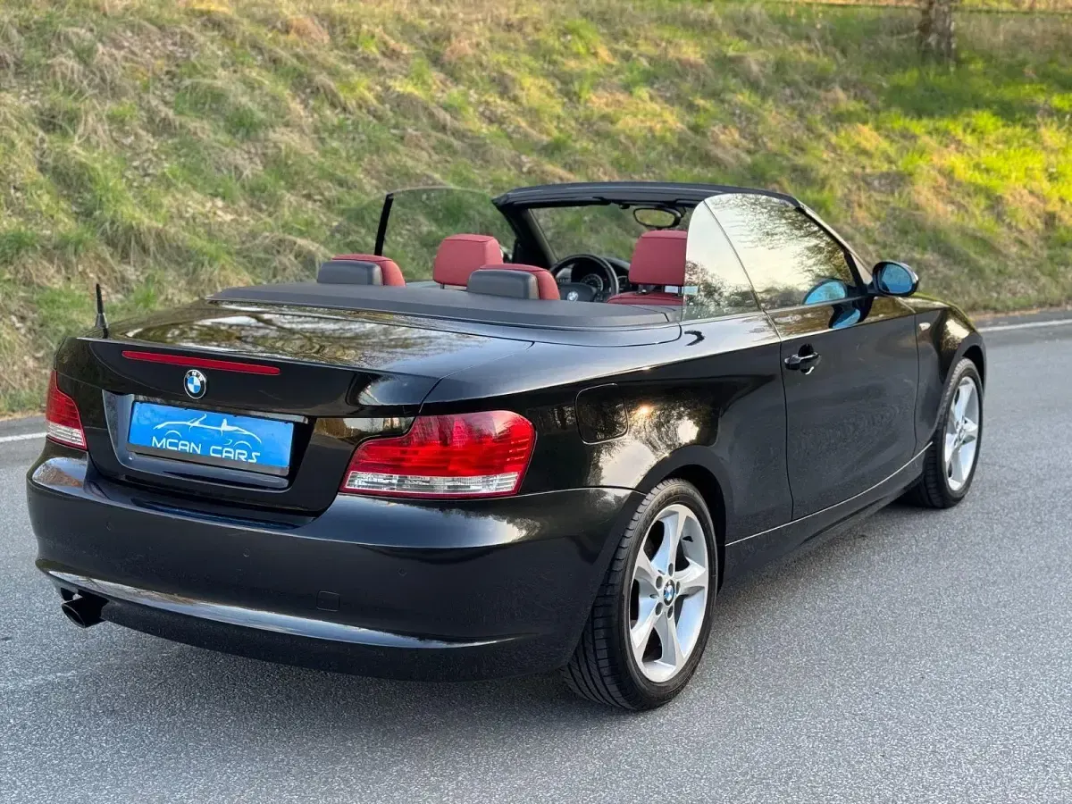 Gebraucht BMW 120 Cabriolet Advantage 177 PS (130 kW) 2008 Schwarz Cabrio