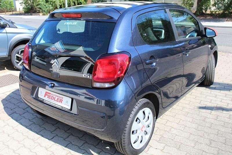 Gebraucht Citroën C1 SELECTION 69 PS (50 kW) 2017 Smaltblau Kleinwagen