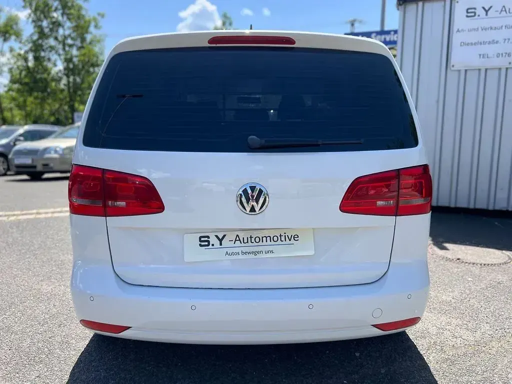 Gebraucht VW Touran 140 PS (102 kW) 2011 Weiß Van / Kleinbus