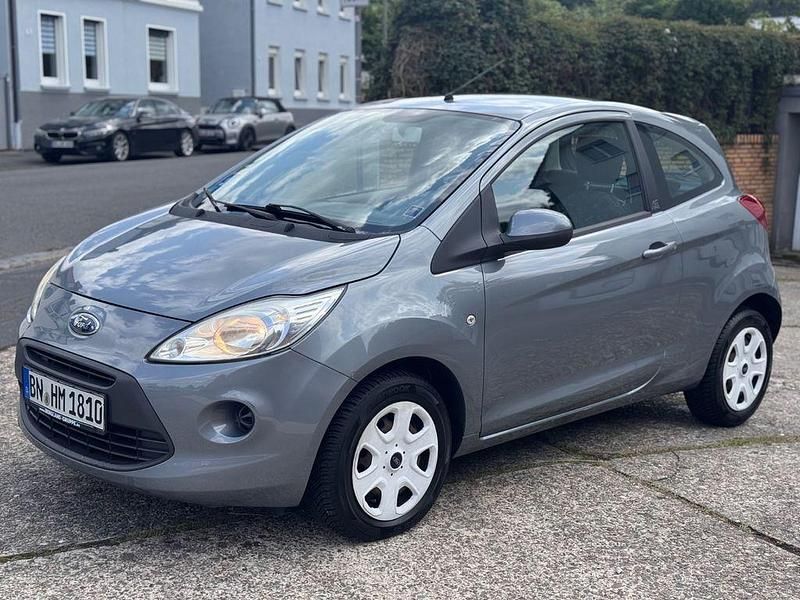 Grau Gebraucht 2010 Ford Ka Trend Kleinwagen | 4.499 € (Etwas zu teuer) - Bild 1/4
