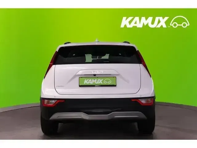 Gebraucht Kia e-Niro Edition 7 150 kW (204 PS) 2023 Clear white SUV