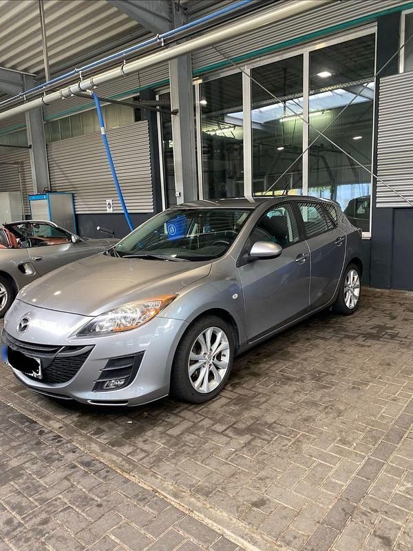 Gebraucht Mazda 3 Exclusive-Line 116 PS (85 kW) 2011 Silber Limousine