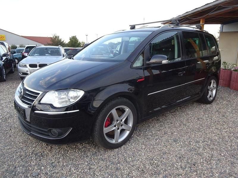 Schwarz Gebraucht 2007 VW Touran Highline Van / Kleinbus | 2.700 € (Superpreis) - Bild 1/4