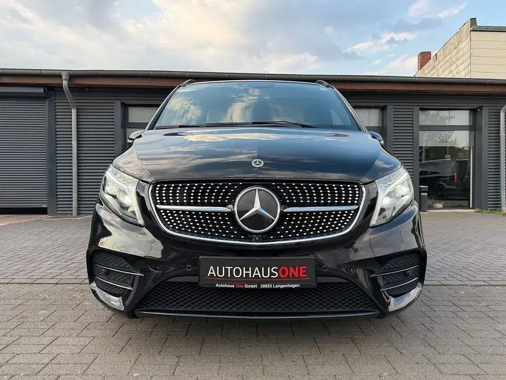 Gebraucht Mercedes V300 AMG 237 PS (174 kW) 2022 Schwarz Van / Kleinbus