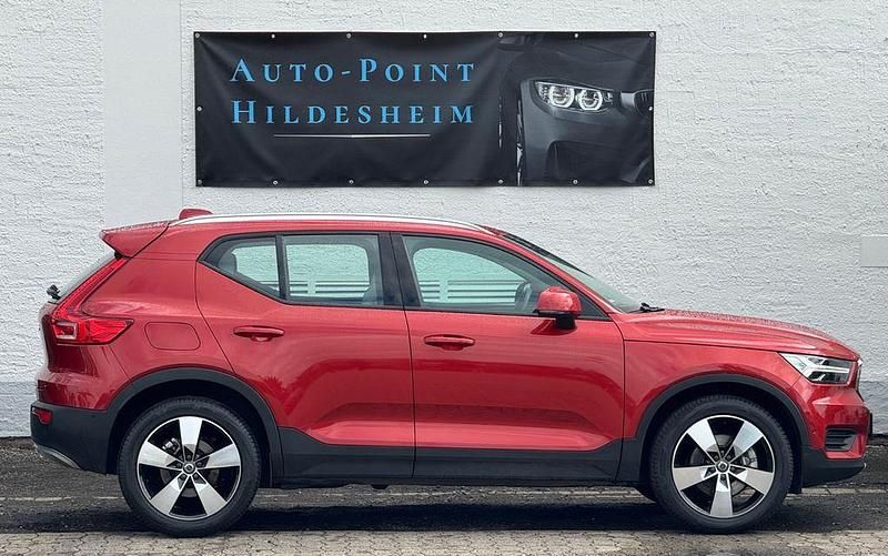 Gebraucht Volvo XC40 Momentum 190 PS (139 kW) 2018 Rot SUV