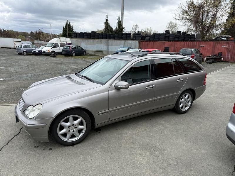 Gebraucht Mercedes C180 143 PS (105 kW) 2004 Silber Kombi