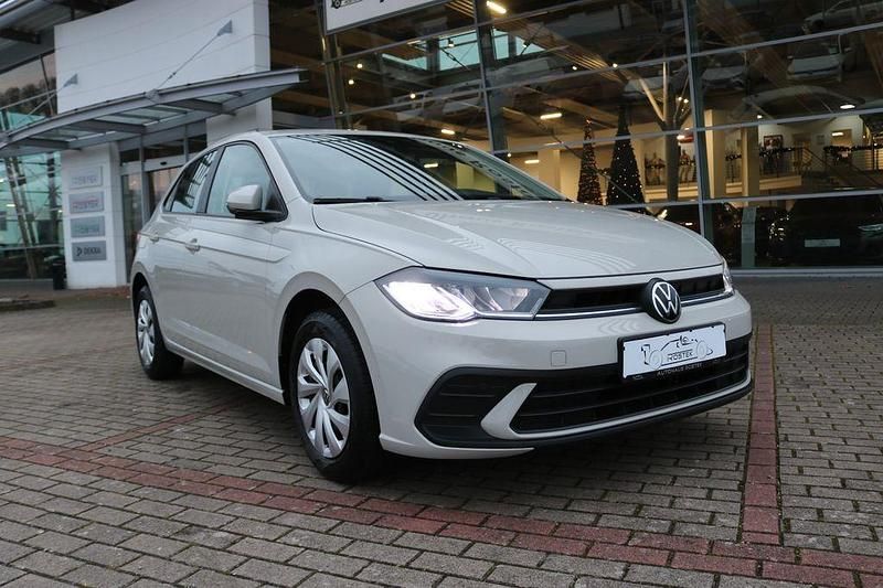 Grau Gebraucht 2022 VW Polo Limousine | 14.600 € (Fairer Preis) - Bild 1/4