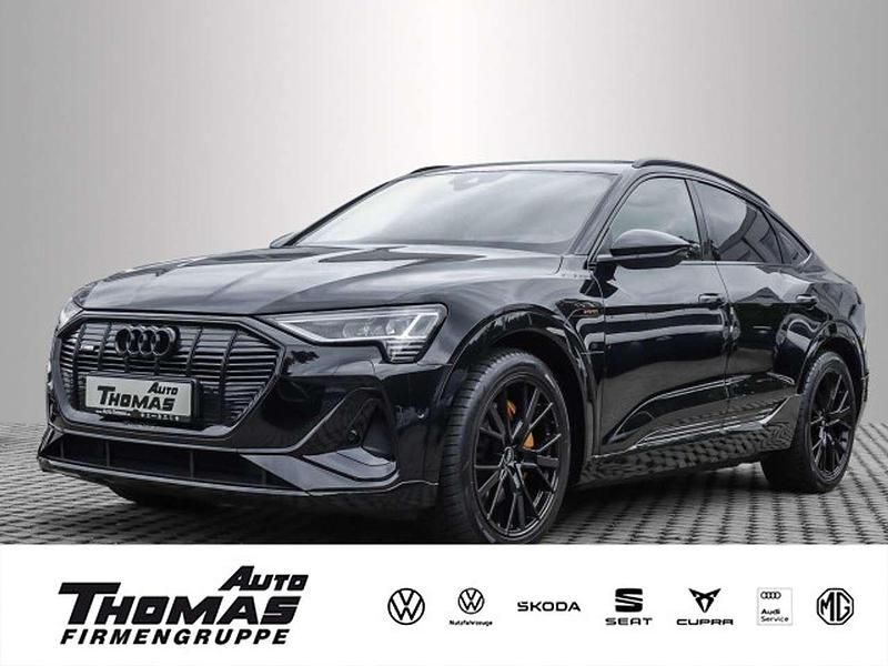 Mythosschwarz metallic Gebraucht 2022 Audi e-tron S-Line SUV | 39.389 € - Bild 1/3