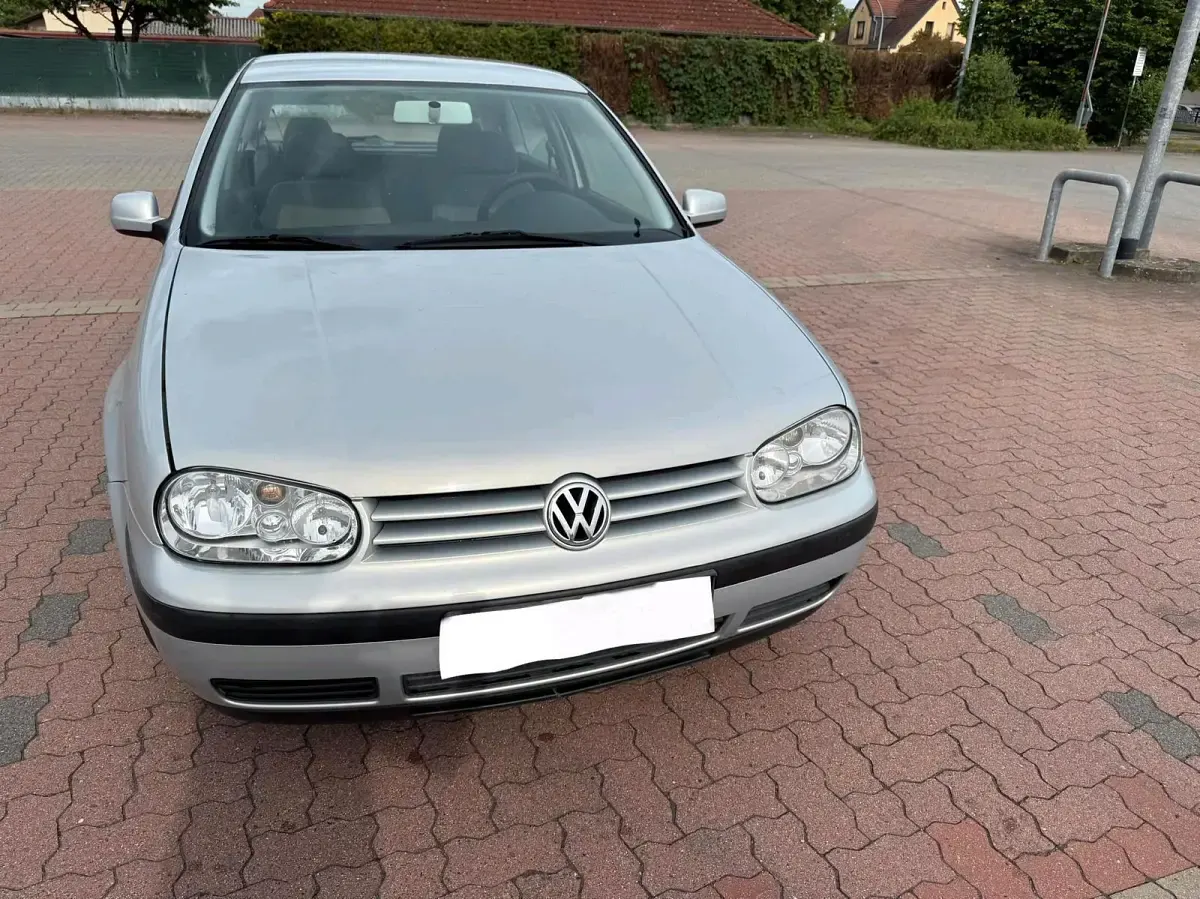 Gebraucht VW Golf IV 101 PS (74 kW) 2000 Silber Limousine